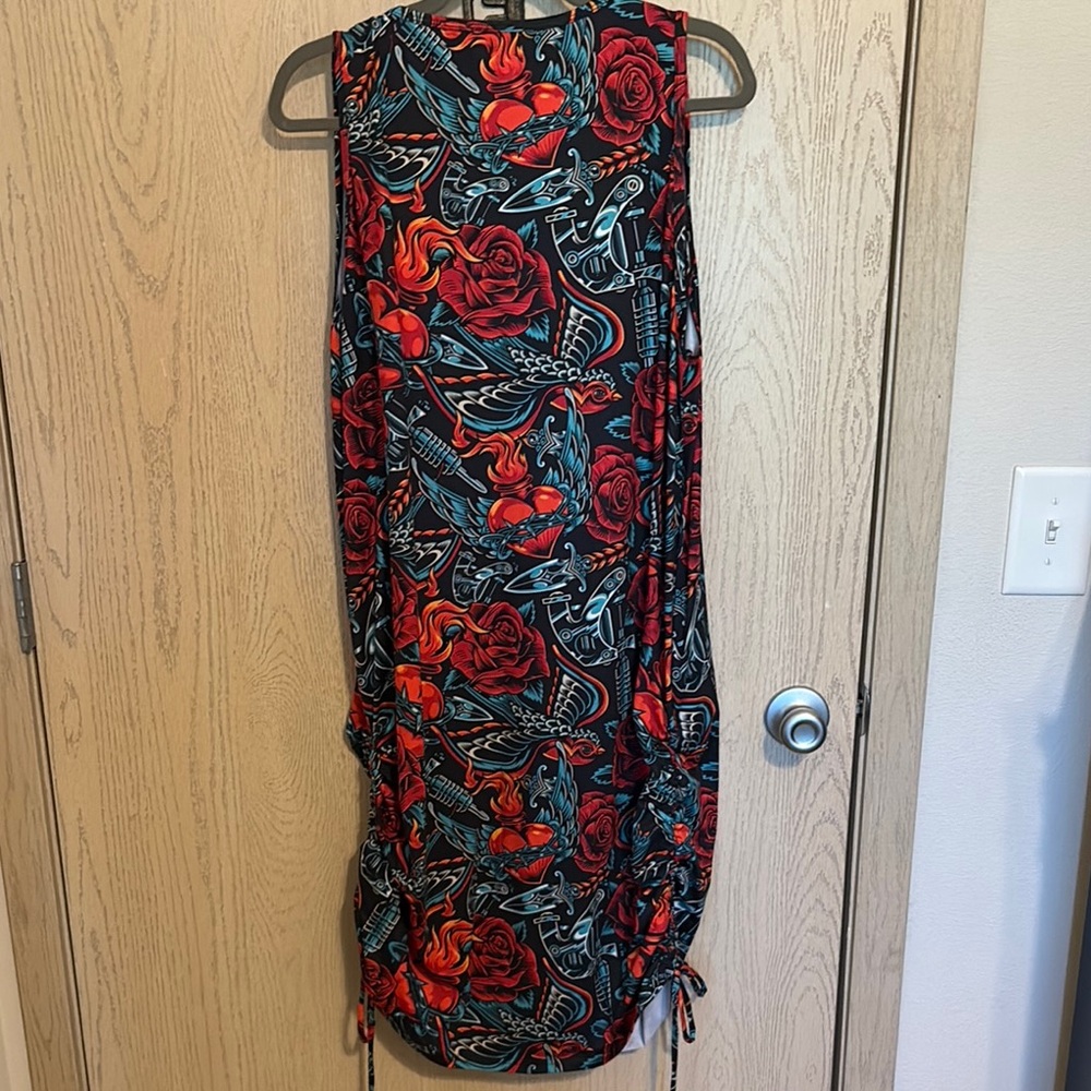 Red and Black Sleeveless Sheath Mini Dress - Picture 6 of 6